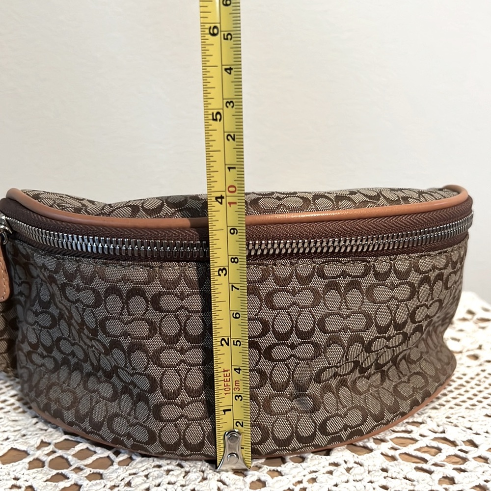 Coach signature canvas belt bag - Picture 9 of 11